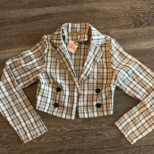 Preppy cropped blazer